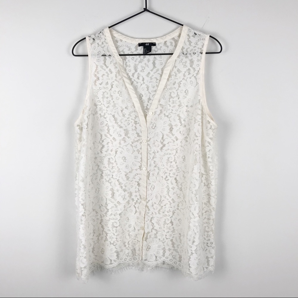 H&M Lace V-neck Button Down Sleeveless Blouse